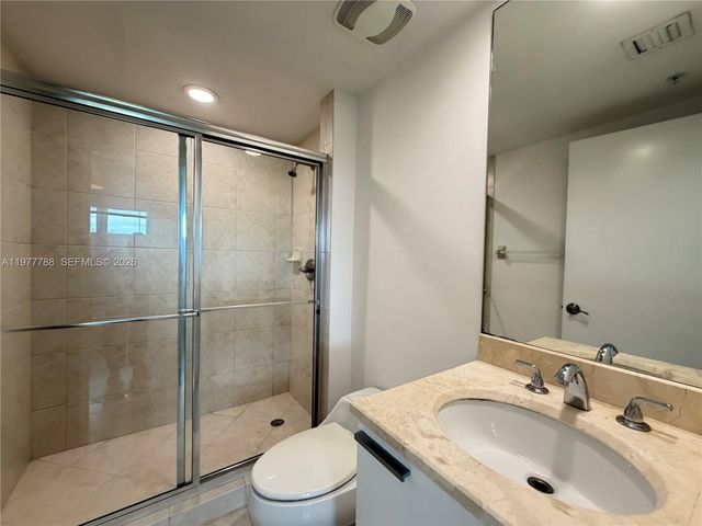 15051 Royal Oaks Ln 503, North Miami, FL 33181