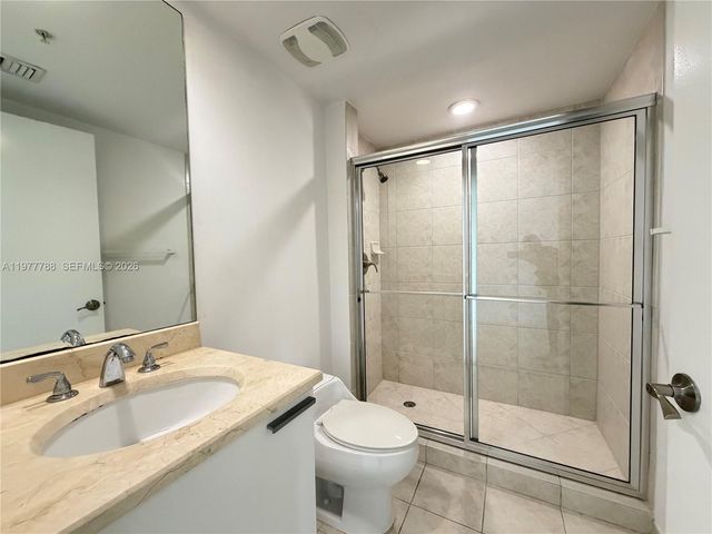 15051 Royal Oaks Ln 503, North Miami, FL 33181