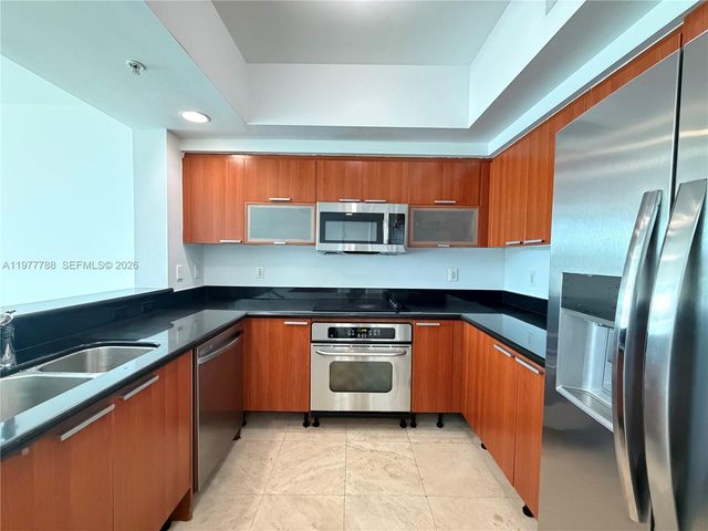 15051 Royal Oaks Ln 503, North Miami, FL 33181