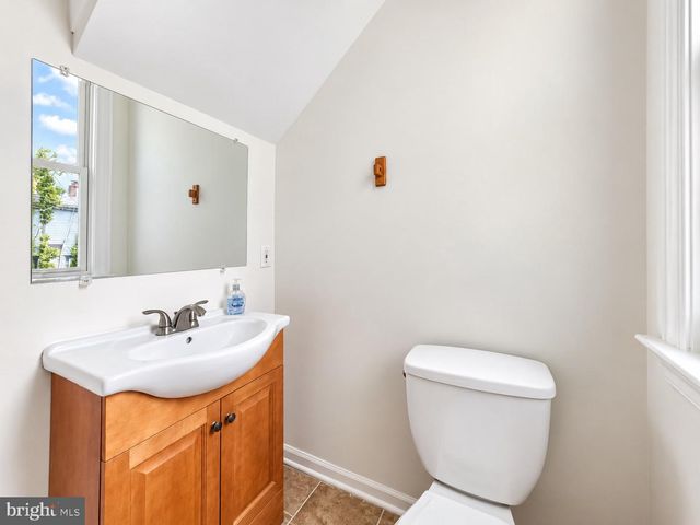 2237 MOUNT VIEW PL SE, Washington, DC 20020