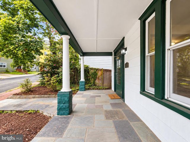 2237 MOUNT VIEW PL SE, Washington, DC 20020