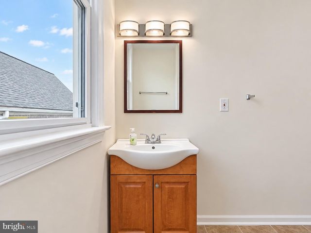 2237 MOUNT VIEW PL SE, Washington, DC 20020