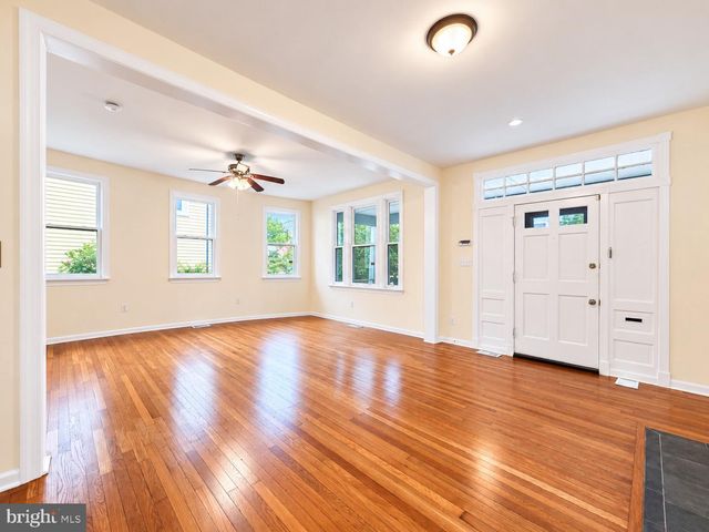 2237 MOUNT VIEW PL SE, Washington, DC 20020