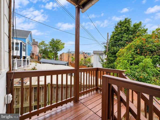 2237 MOUNT VIEW PL SE, Washington, DC 20020