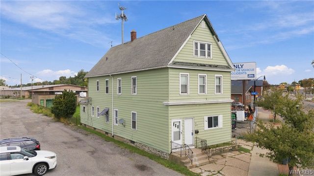 2072 Genesee Street, Buffalo, NY 14211