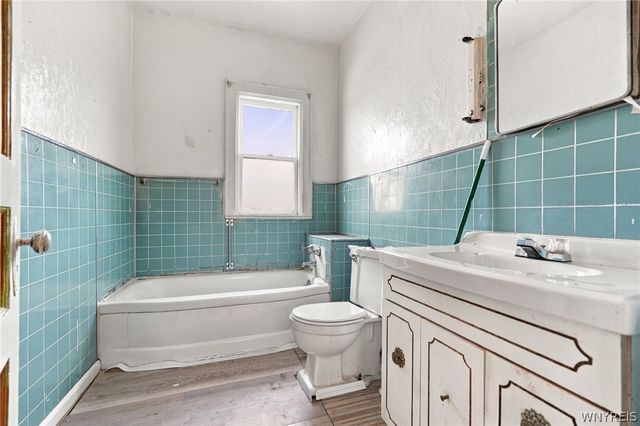 2072 Genesee Street, Buffalo, NY 14211