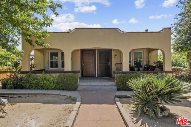 84 N Grand Oaks Avenue, Pasadena, CA 91107