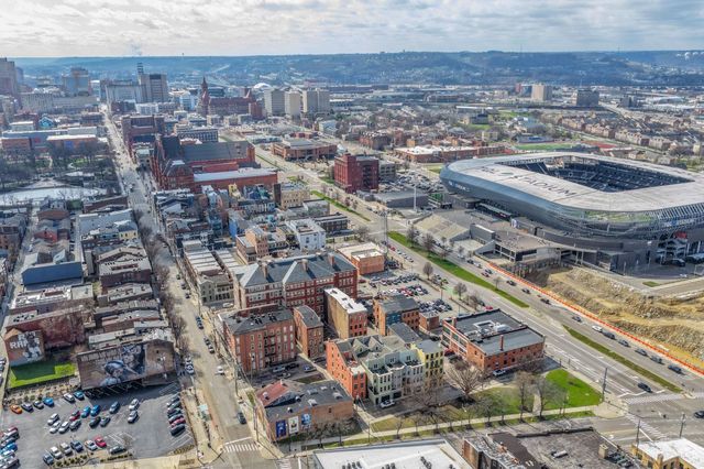 207 Kemp Alley, Cincinnati, OH 45202