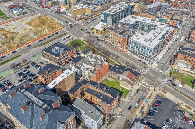 207 Kemp Alley, Cincinnati, OH 45202