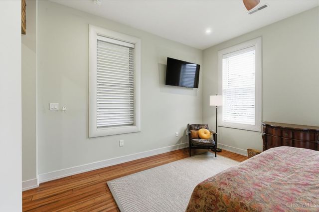 207 Kemp Alley, Cincinnati, OH 45202