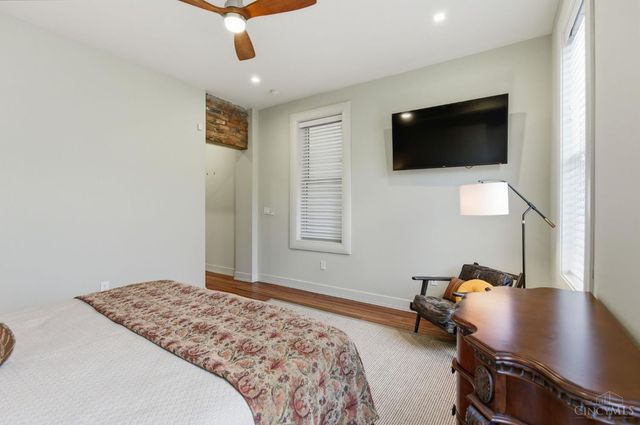 207 Kemp Alley, Cincinnati, OH 45202