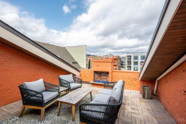 207 Kemp Alley, Cincinnati, OH 45202