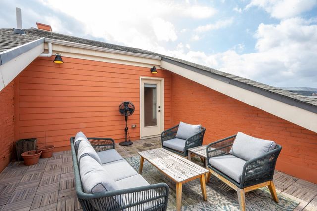 207 Kemp Alley, Cincinnati, OH 45202