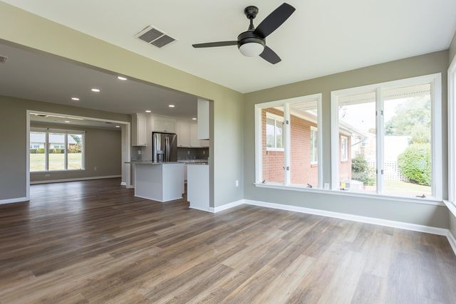 248 SHENVALEE DR, New Market, VA 22844