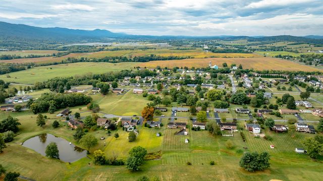 248 SHENVALEE DR, New Market, VA 22844