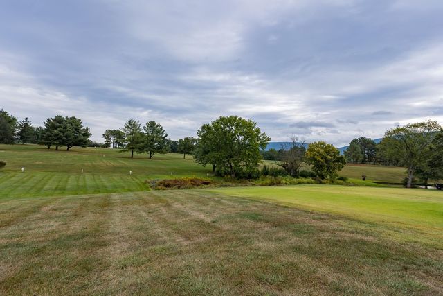 248 SHENVALEE DR, New Market, VA 22844