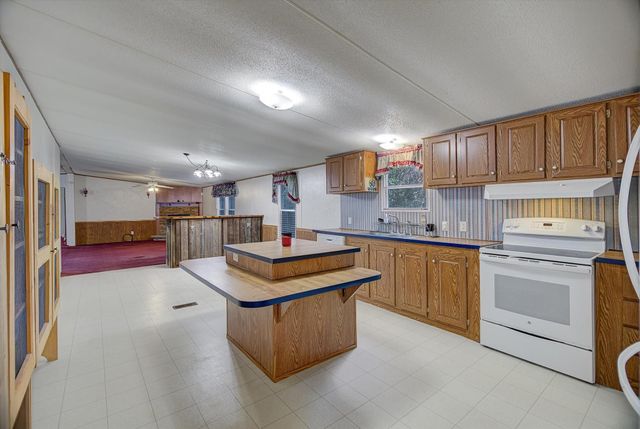 102 County Road 2194 Road W, Cleveland, TX 77327