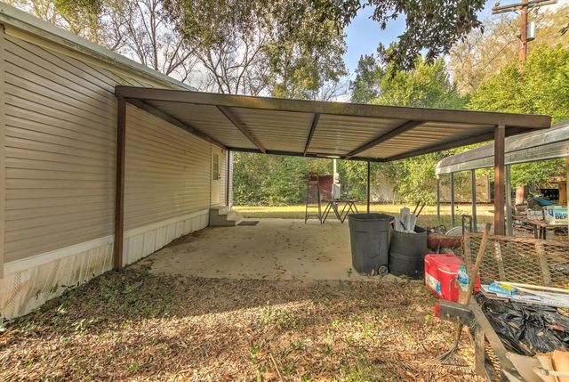 102 County Road 2194 Road W, Cleveland, TX 77327