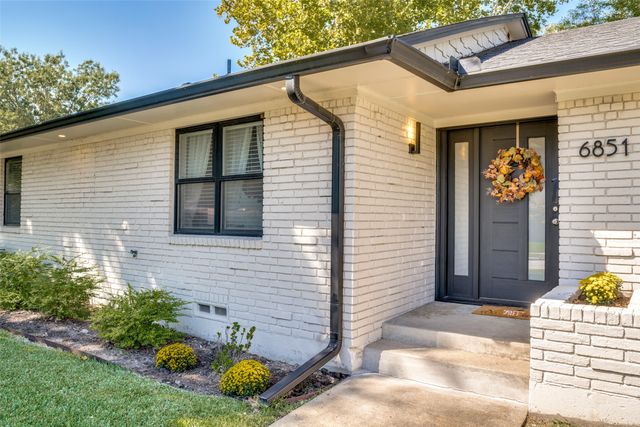 6851 Whitehill Street, Dallas, TX 75231
