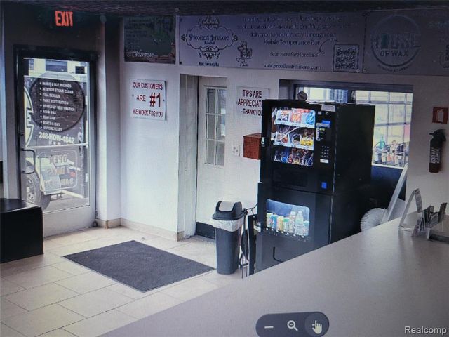 16041 W 7 Mile Road, Detroit, MI 48235