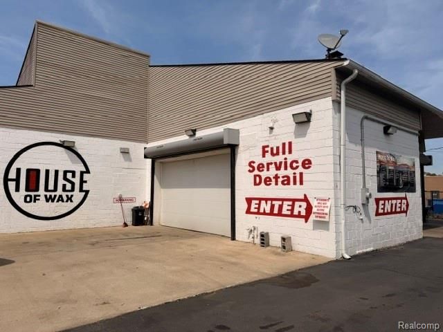 16041 W 7 Mile Road, Detroit, MI 48235