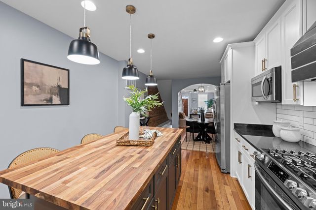 110 E CLEMENT ST, Baltimore, MD 21230