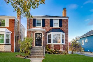 5948 W Wilson Avenue, Chicago, IL 60630
