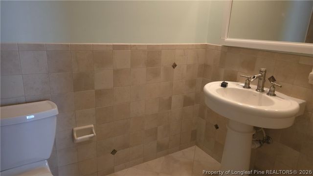 2505 N Edgewater Drive, Fayetteville, NC 28303
