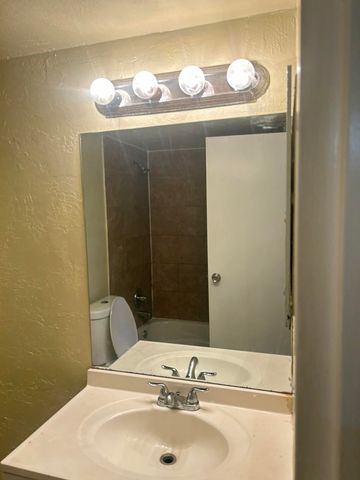 4304 NW 9th 2-2d, Deerfield Beach, FL 33064