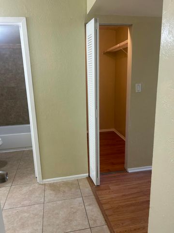 4304 NW 9th 2-2d, Deerfield Beach, FL 33064