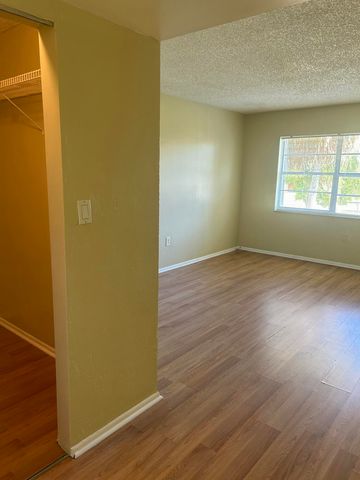 4304 NW 9th 2-2d, Deerfield Beach, FL 33064