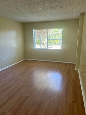 4304 NW 9th 2-2d, Deerfield Beach, FL 33064