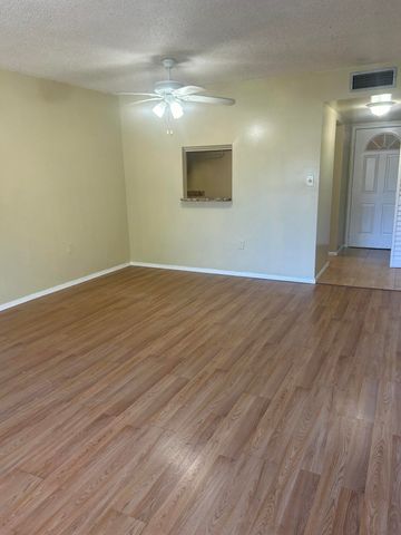 4304 NW 9th 2-2d, Deerfield Beach, FL 33064