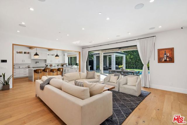 4937 Rubio Avenue, Encino (los Angeles), CA 91436