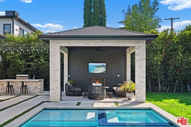 4937 Rubio Avenue, Encino (los Angeles), CA 91436