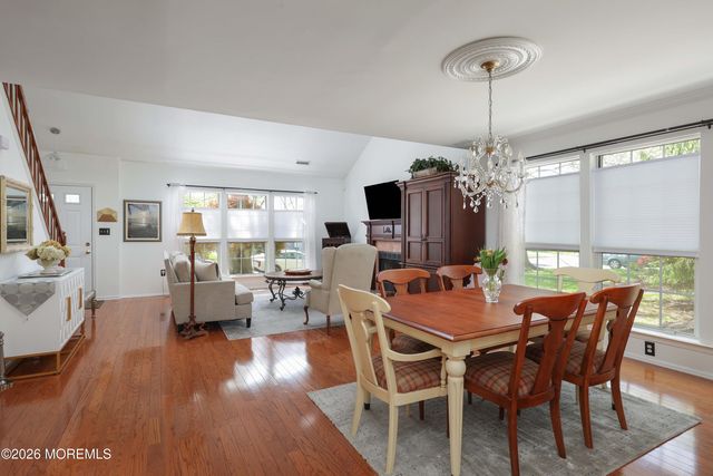 158 Colony Lane, Manalapan, NJ 07726