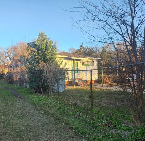 423 Herndon Ave, Tyler, TX 75702