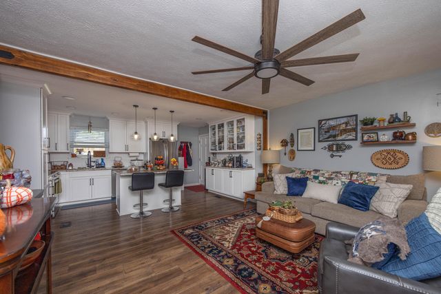 312 Yorktown Drive, Paris, KY 40361