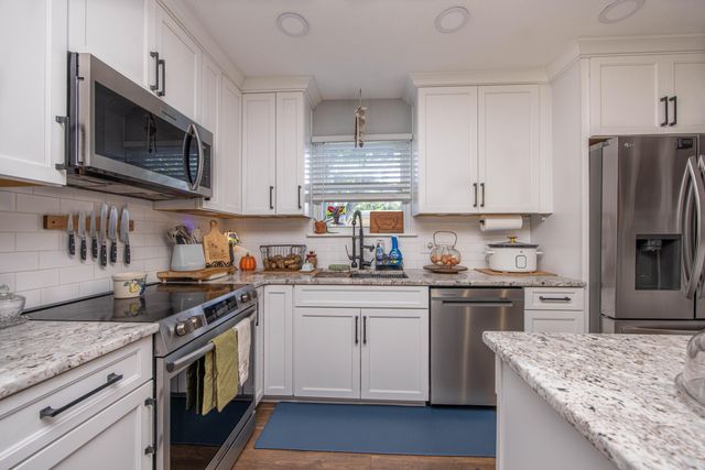 312 Yorktown Drive, Paris, KY 40361