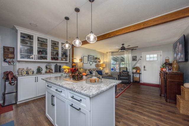 312 Yorktown Drive, Paris, KY 40361