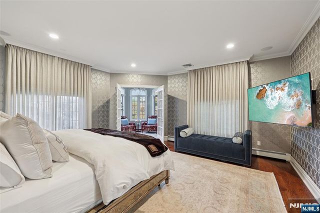 14 Henion Garden, Mahwah, NJ 07430