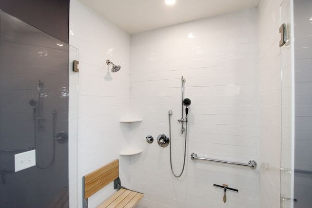 100 Dillingham Ave 101A, Falmouth, MA 02540