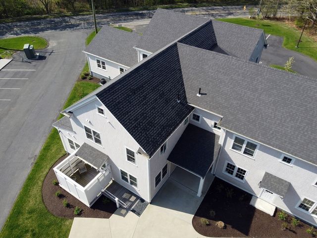 100 Dillingham Ave 101A, Falmouth, MA 02540