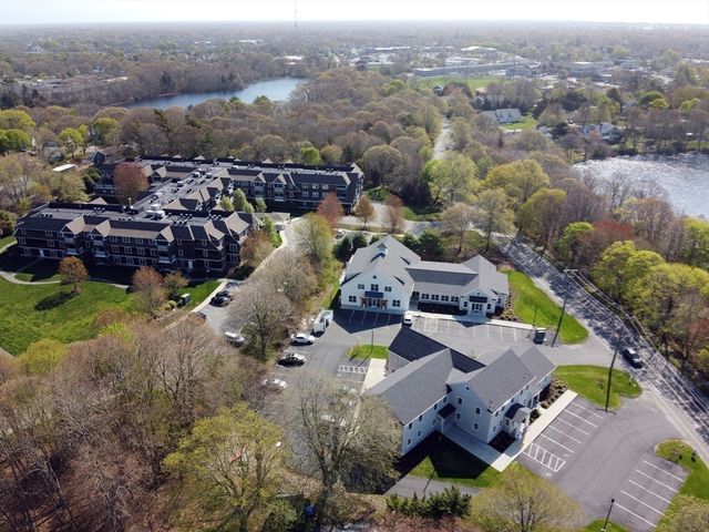 100 Dillingham Ave 101A, Falmouth, MA 02540