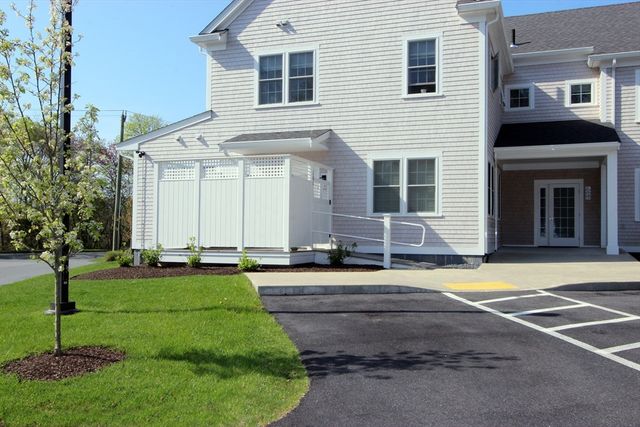 100 Dillingham Ave 101A, Falmouth, MA 02540