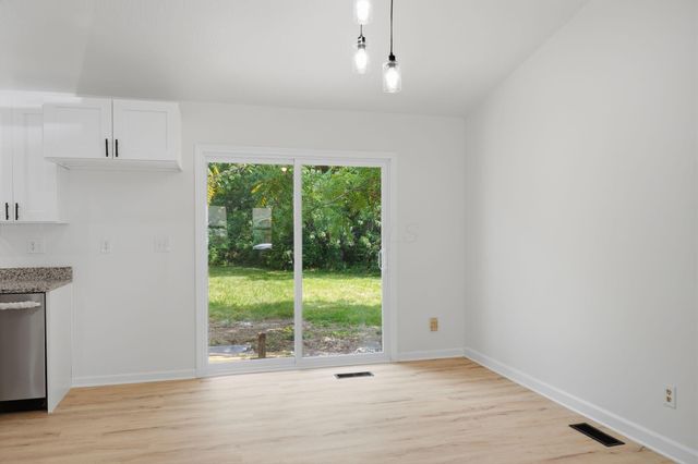 2034 Dunbar Drive, Columbus, OH 43224