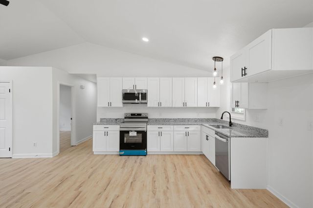 2034 Dunbar Drive, Columbus, OH 43224