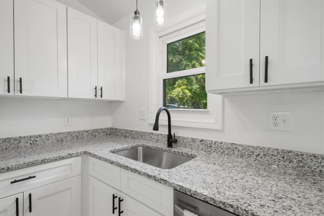 2034 Dunbar Drive, Columbus, OH 43224