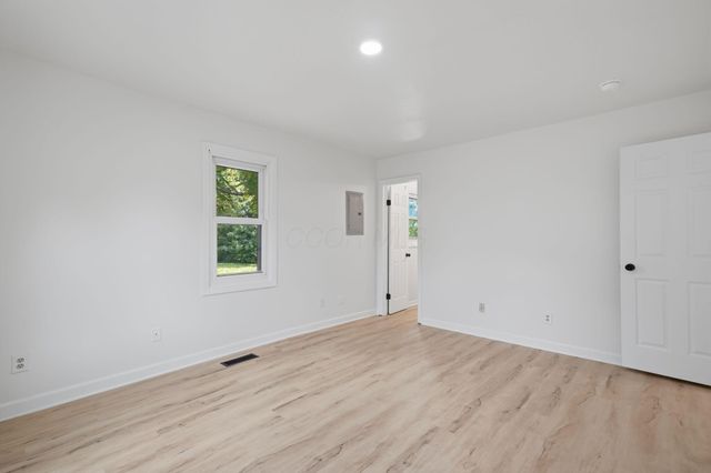 2034 Dunbar Drive, Columbus, OH 43224