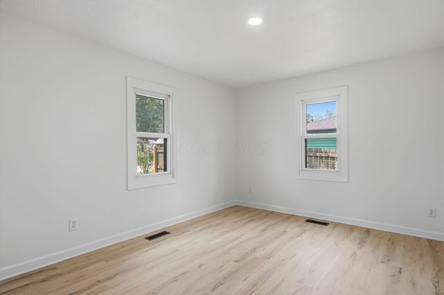 2034 Dunbar Drive, Columbus, OH 43224